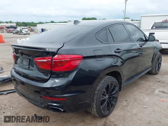 ✅ 2015 BMW X6 xDrive50i • VIN: 5UXKU6C53F0F94598 • Лот: 42460215. Опубликован ранее на IAAI с пробегом 105 680 миль. Бесплатный доступ к архиву аукционных продаж из США и подробный отчёт об истории автомобиля на DreamBid. Изображение 4.