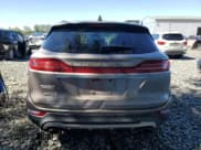✅ 2019 Lincoln MKC Reserve • VIN: 5LMCJ3D96KUL01638 • Lot: 71982645. Wystawiony na Copart z przebiegiem 47 715 mil. Bezpłatny archiwum sprzedaży aukcyjnych z USA i szczegółowy raport historii pojazdu na DreamBid. Zdjęcie 6.