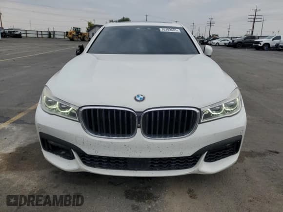 ✅ 2016 BMW 7 Series 750i xDrive • VIN: WBA7F2C54GG416261 • Lot: 70702505. Listed on Copart with 99,547 mi. Free auction sales archive from the USA and detailed vehicle history report at DreamBid. Image 5.