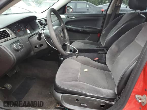 2014 Chevrolet Impala Police with VIN 2G1WD5E34D1227547, listed as a Copart auction lot 57901075 with 204,095 mi miles and Non repairable. Bid and sale history available at DreamBid. Image 7.