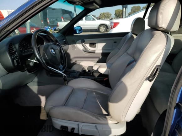 ✅ 1999 BMW 3 Series M3 • VIN: WBSBK0335XEC40971 • Lot: 87530535. Wystawiony na Copart z przebiegiem 204 744 mil. Bezpłatny archiwum sprzedaży aukcyjnych z USA i szczegółowy raport historii pojazdu na DreamBid. Zdjęcie 7.