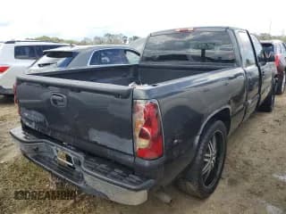 ✅ 2004 Chevrolet Silverado 1500 LS • VIN: 2GCEC19T641415205 • Лот: 73973934. Опубликован ранее на Copart с пробегом Не указан. Бесплатный доступ к архиву аукционных продаж из США и подробный отчёт об истории автомобиля на DreamBid. Изображение 3.