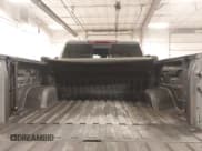 ✅ 2024 GMC Sierra 1500 AT4 • VIN: 1GTUUEEL8RZ119199 • Лот: 42548622. Опубликован ранее на IAAI с пробегом 28 304 миль. Бесплатный доступ к архиву аукционных продаж из США и подробный отчёт об истории автомобиля на DreamBid. Изображение 17.