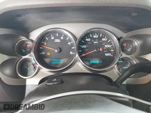 ✅ 2008 Chevrolet Silverado 2500HD 1LT • VIN: 1GCHK29628E206872 • Lot: 66462304. Wystawiony na Copart z przebiegiem 163 063 mil. Bezpłatny archiwum sprzedaży aukcyjnych z USA i szczegółowy raport historii pojazdu na DreamBid. Zdjęcie 9.