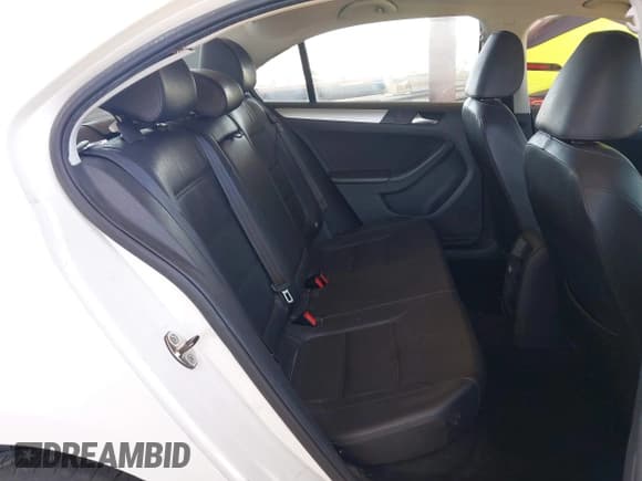 ✅ 2013 Volkswagen Jetta SE • VIN: 3VWDX7AJ0DM370393 • Lot: 42731730. Listed on IAAI with 99,249 mi. Free auction sales archive from the USA and detailed vehicle history report at DreamBid. Image 8.