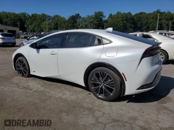 2024 Toyota Prius LE with VIN JTDADABU2R3014573, listed as a Copart auction lot 67264525 with 4,807 mi miles and Non repairable. Bid and sale history available at DreamBid. Image 2.