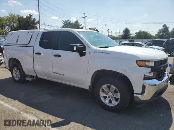 ✅ 2019 Chevrolet Silverado 1500 Work Truck • VIN: 1GCRWAEH4KZ404251 • Lot: 70290244. Wystawiony na Copart z przebiegiem 128 711 mil. Bezpłatny archiwum sprzedaży aukcyjnych z USA i szczegółowy raport historii pojazdu na DreamBid. Zdjęcie 4.