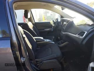 ✅ 2014 Dodge Journey SE • VIN: 3C4PDCAB3ET281886 • Lot: 43447530. Wystawiony na IAAI z przebiegiem 119 089 mil. Bezpłatny archiwum sprzedaży aukcyjnych z USA i szczegółowy raport historii pojazdu na DreamBid. Zdjęcie 5.