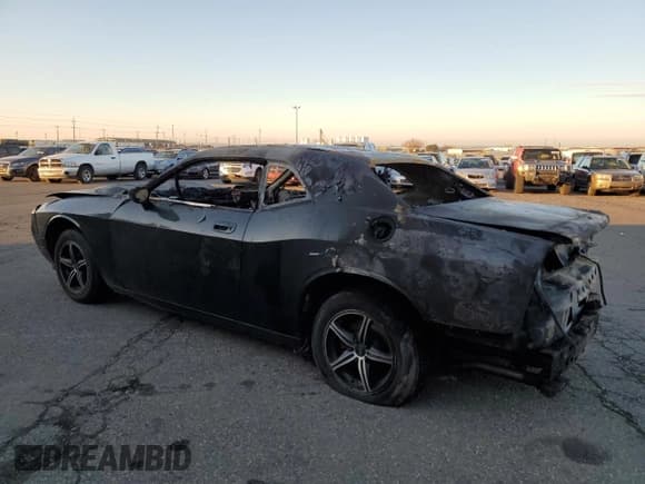 ✅ 2010 Dodge Challenger SE • VIN: 2B3CJ4DV2AH321625 • Lot: 89148625. Wystawiony na Copart z przebiegiem Nie podano. Bezpłatny archiwum sprzedaży aukcyjnych z USA i szczegółowy raport historii pojazdu na DreamBid. Zdjęcie 2.