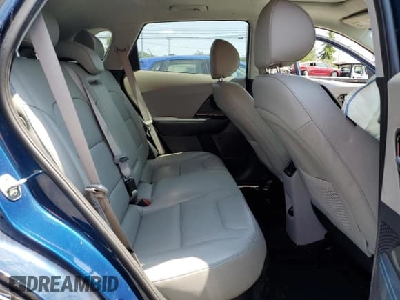 ✅ 2019 Kia Niro Touring • VIN: KNDCE3LC4K5224321 • Lot: 63585805. Listed on Copart with 96,108 mi. Free auction sales archive from the USA and detailed vehicle history report at DreamBid. Image 11.