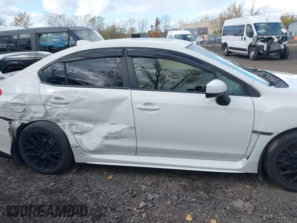 ✅ 2017 Subaru WRX Premium • VIN: JF1VA1E66H9824216 • Лот: 43521316. Опубликован ранее на IAAI с пробегом 72 885 миль. Бесплатный доступ к архиву аукционных продаж из США и подробный отчёт об истории автомобиля на DreamBid. Изображение 14.