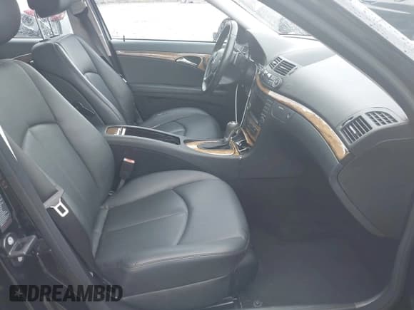 ✅ 2009 Mercedes-Benz E 350 Luxury • VIN: WDBUF87X59B370278 • Лот: 42646602. Опубликован ранее на IAAI с пробегом 95 525 миль. Бесплатный доступ к архиву аукционных продаж из США и подробный отчёт об истории автомобиля на DreamBid. Изображение 5.