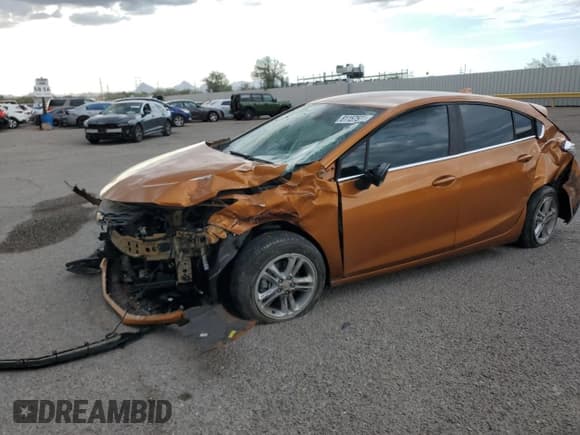 ✅ 2017 Chevrolet Cruze LT • VIN: 3G1BE6SM4HS552031 • Lot: 81157535. Listed on Copart with 74,883 mi. Free auction sales archive from the USA and detailed vehicle history report at DreamBid. Image 1.