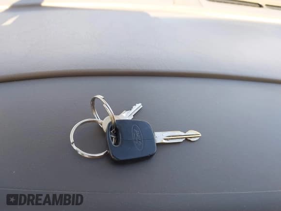 ✅ 2001 Ford Excursion Limited • VIN: 1FMNU42L81EC18793 • Лот: 41874483. Опубликован ранее на IAAI с пробегом 182 967 миль. Бесплатный доступ к архиву аукционных продаж из США и подробный отчёт об истории автомобиля на DreamBid. Изображение 11.