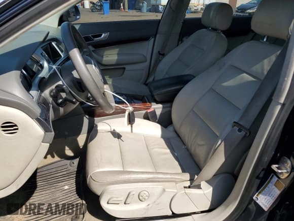 ✅ 2010 Audi A6 Premium Plus • VIN: WAUFGAFBXAN045453 • Лот: 70497194. Опубликован ранее на Copart с пробегом 234 933 миль. Бесплатный доступ к архиву аукционных продаж из США и подробный отчёт об истории автомобиля на DreamBid. Изображение 7.