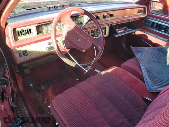 ✅ 1991 Buick LeSabre Custom • VIN: 1G4HP54C8MH478671 • Lot: 83600814. Wystawiony na Copart z przebiegiem 70 798 mil. Bezpłatny archiwum sprzedaży aukcyjnych z USA i szczegółowy raport historii pojazdu na DreamBid. Zdjęcie 8.