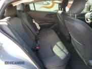 ✅ 2024 Toyota Prius LE • VIN: JTDACAAUXR3046093 • Lot: 90372365. Wystawiony na Copart z przebiegiem 15 281 mil. Bezpłatny archiwum sprzedaży aukcyjnych z USA i szczegółowy raport historii pojazdu na DreamBid. Zdjęcie 11.