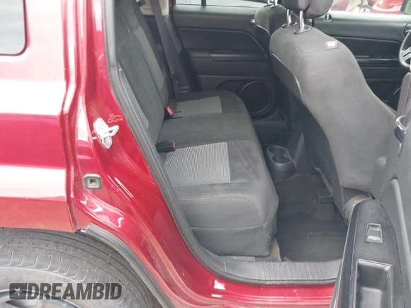 ✅ 2016 Jeep Patriot Sport • VIN: 1C4NJPBB8GD623055 • Lot: 42479934. Listed on IAAI with 175,575 mi. Free auction sales archive from the USA and detailed vehicle history report at DreamBid. Image 8.