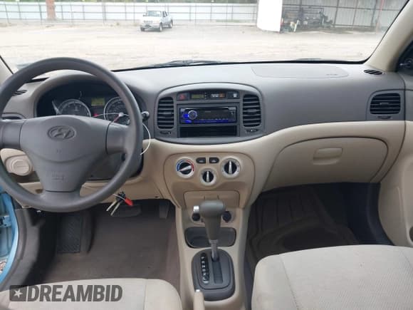 ✅ 2008 Hyundai Accent GLS • VIN: KMHCN46C68U277338 • Лот: 42713229. Опубликован ранее на IAAI с пробегом 138 161 миль. Бесплатный доступ к архиву аукционных продаж из США и подробный отчёт об истории автомобиля на DreamBid. Изображение 15.