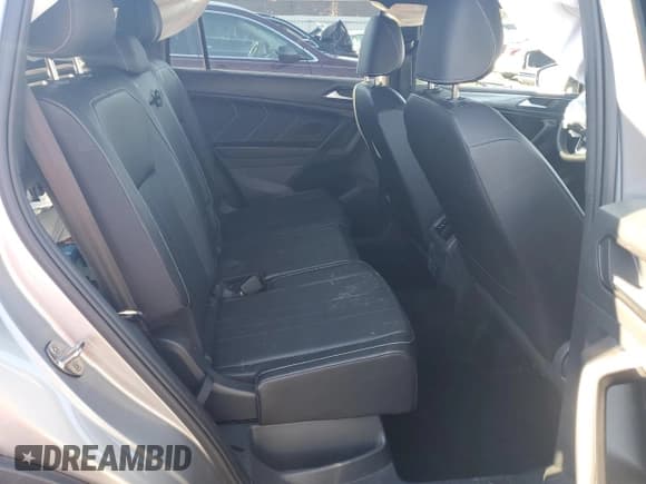 ✅ 2022 Volkswagen Tiguan SE R-Line Black • VIN: 3VV8B7AX9NM053920 • Lot: 90597065. Wystawiony na Copart z przebiegiem 51 631 mil. Bezpłatny archiwum sprzedaży aukcyjnych z USA i szczegółowy raport historii pojazdu na DreamBid. Zdjęcie 11.