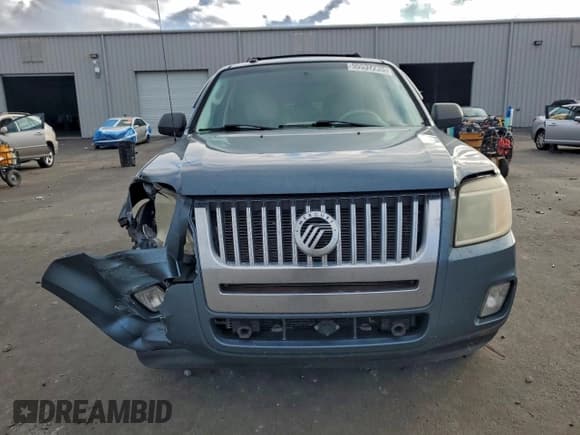 ✅ 2010 Mercury Mariner • VIN: 4M2CN8BG9AKJ07264 • Lot: 95537235. Listed on Copart with 241,448 mi. Free auction sales archive from the USA and detailed vehicle history report at DreamBid. Image 5.