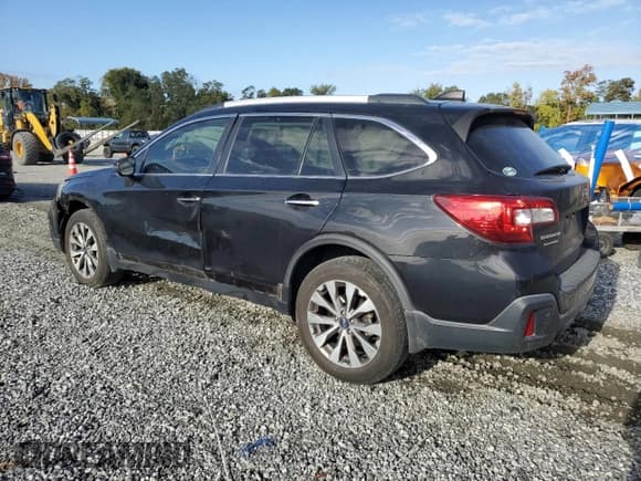 ✅ 2019 Subaru Outback Touring • VIN: 4S4BSETCXK3273224 • Лот: 86209515. Опубликован ранее на Copart с пробегом 82 543 миль. Бесплатный доступ к архиву аукционных продаж из США и подробный отчёт об истории автомобиля на DreamBid. Изображение 2.
