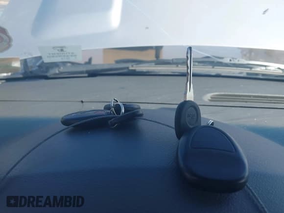 ✅ 2011 Chevrolet Tahoe LT • VIN: 1GNSKBE02BR335628 • Lot: 43777550. Wystawiony na IAAI z przebiegiem 225 371 mil. Bezpłatny archiwum sprzedaży aukcyjnych z USA i szczegółowy raport historii pojazdu na DreamBid. Zdjęcie 11.