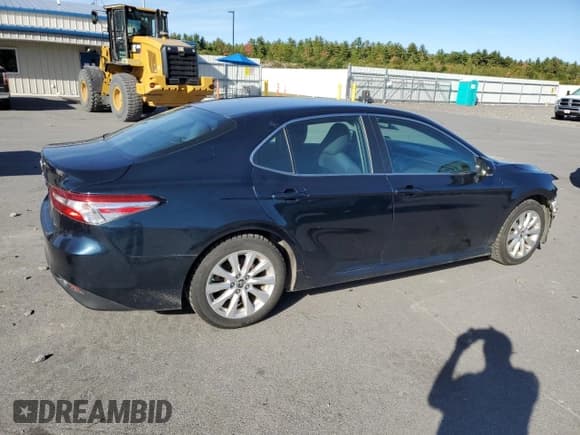 ✅ 2018 Toyota Camry LE • VIN: 4T1B11HK7JU508540 • Лот: 84794615. Опубликован ранее на Copart с пробегом 113 166 миль. Бесплатный доступ к архиву аукционных продаж из США и подробный отчёт об истории автомобиля на DreamBid. Изображение 3.