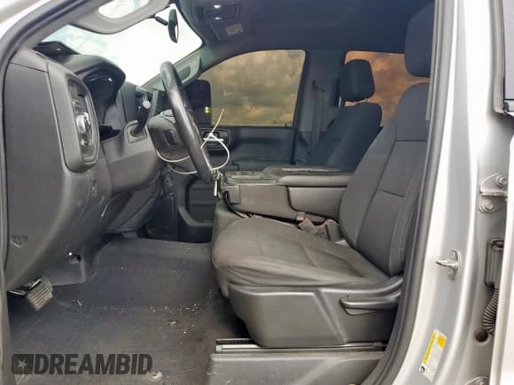 ✅ 2020 GMC Sierra 1500 • VIN: 1GTP8AEF6LZ182779 • Лот: 68669025. Опубликован ранее на Copart с пробегом 110 828 миль. Бесплатный доступ к архиву аукционных продаж из США и подробный отчёт об истории автомобиля на DreamBid. Изображение 7.