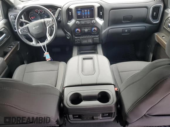 ✅ 2021 Chevrolet Silverado 1500 RST • VIN: 1GCUYEED3MZ335743 • Lot: 70964664. Wystawiony na Copart z przebiegiem 30 725 mil. Bezpłatny archiwum sprzedaży aukcyjnych z USA i szczegółowy raport historii pojazdu na DreamBid. Zdjęcie 8.