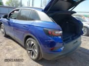 ✅ 2022 Volkswagen ID.4 Pro S • VIN: WVGGNPE20NP066786 • Lot: 42007854. Wystawiony na IAAI z przebiegiem 20 845 mil. Bezpłatny archiwum sprzedaży aukcyjnych z USA i szczegółowy raport historii pojazdu na DreamBid. Zdjęcie 3.