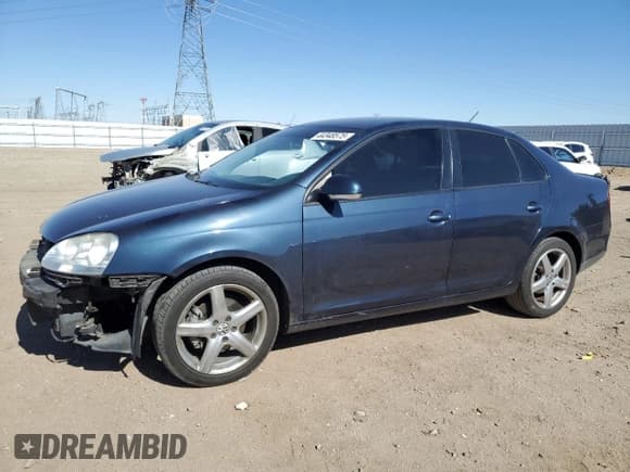 ✅ 2010 Volkswagen Jetta Limited Edition • VIN: 3VWAZ7AJ1AM102283 • Lot: 44348575. Listed on Copart with 125,463 mi. Free auction sales archive from the USA and detailed vehicle history report at DreamBid. Image 1.