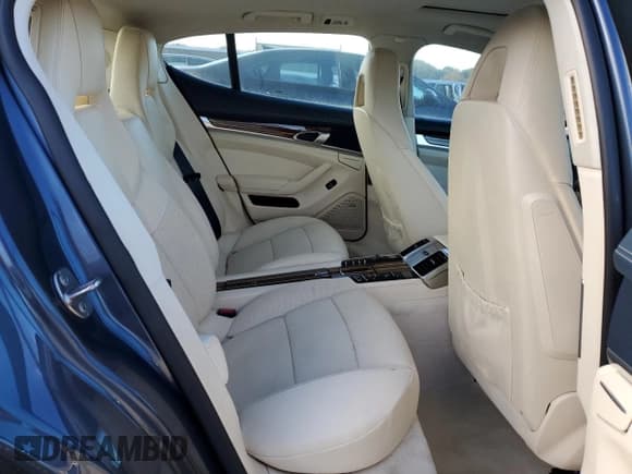 ✅ 2010 Porsche Panamera S • VIN: WP0AB2A72AL062294 • Lot: 90300755. Listed on Copart with 78,755 mi. Free auction sales archive from the USA and detailed vehicle history report at DreamBid. Image 10.