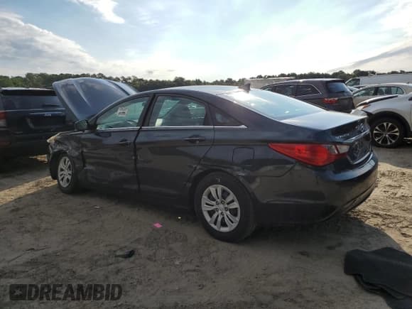 ✅ 2011 Hyundai Sonata GLS • VIN: 5NPEB4AC0BH194731 • Lot: 66282664. Listed on Copart with 164,617 mi. Free auction sales archive from the USA and detailed vehicle history report at DreamBid. Image 2.