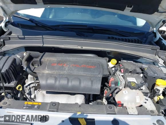 ✅ 2017 Jeep Renegade Limited • VIN: ZACCJBDBXHPG41356 • Lot: 42645193. Wystawiony na IAAI z przebiegiem 64 462 mil. Bezpłatny archiwum sprzedaży aukcyjnych z USA i szczegółowy raport historii pojazdu na DreamBid. Zdjęcie 10.