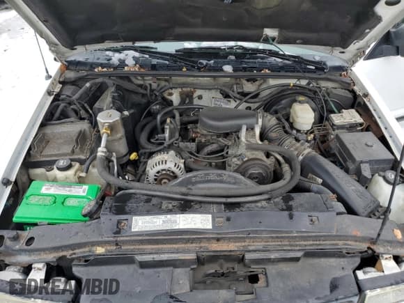 ✅ 2004 Chevrolet S-10 LS • VIN: 1GCDT13X14K112744 • Лот: 85358934. Опубликован ранее на Copart с пробегом 205 093 миль. Бесплатный доступ к архиву аукционных продаж из США и подробный отчёт об истории автомобиля на DreamBid. Изображение 11.