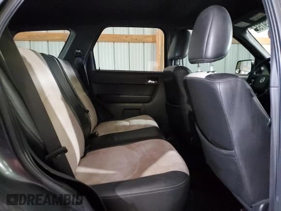 ✅ 2008 Mercury Mariner Premier • VIN: 4M2CU87158KJ50209 • Lot: 81479755. Wystawiony na Copart z przebiegiem 275 036 mil. Bezpłatny archiwum sprzedaży aukcyjnych z USA i szczegółowy raport historii pojazdu na DreamBid. Zdjęcie 11.