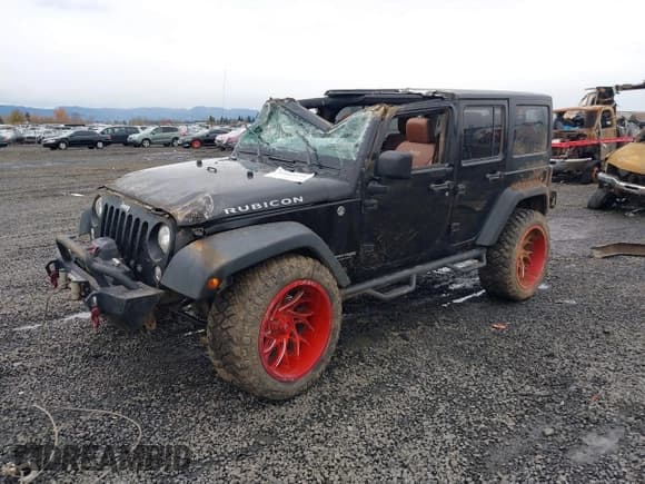 ✅ 2018 Jeep Wrangler Unlimited Rubicon Recon • VIN: 1C4BJWFG9JL844051 • Lot: 40923174. Wystawiony na IAAI z przebiegiem 64 309 mil. Bezpłatny archiwum sprzedaży aukcyjnych z USA i szczegółowy raport historii pojazdu na DreamBid. Zdjęcie 2.