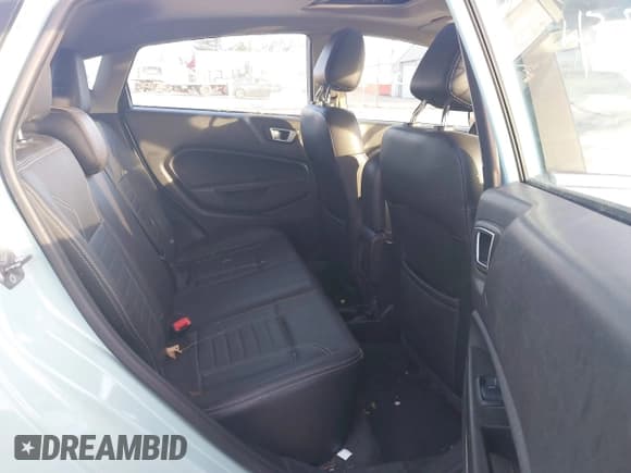 ✅ 2017 Ford Fiesta Titanium • VIN: 3FADP4FJ4HM123934 • Lot: 43870655. Wystawiony na IAAI z przebiegiem 134 390 mil. Bezpłatny archiwum sprzedaży aukcyjnych z USA i szczegółowy raport historii pojazdu na DreamBid. Zdjęcie 8.