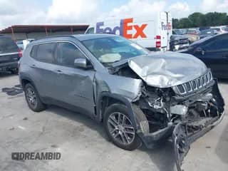 2020 Jeep Compass Latitude с VIN 3C4NJDBB3LT139345, выставлен на аукционе IAAI как лот 42564608 с пробегом 64 302 миль миль и . История ставок и продаж доступна на DreamBid. Изображение 1.