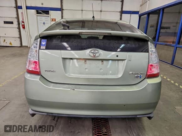 ✅ 2008 Toyota Prius • VIN: JTDKB20U887717833 • Lot: 93738755. Wystawiony na Copart z przebiegiem 221 760 mil. Bezpłatny archiwum sprzedaży aukcyjnych z USA i szczegółowy raport historii pojazdu na DreamBid. Zdjęcie 6.