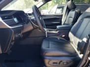 ✅ 2025 Jeep Grand Cherokee Limited • VIN: 1C4RJKBG0S8711129 • Lot: 71661985. Wystawiony na Copart z przebiegiem 38 mil. Bezpłatny archiwum sprzedaży aukcyjnych z USA i szczegółowy raport historii pojazdu na DreamBid. Zdjęcie 7.