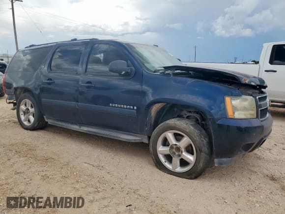 ✅ 2007 Chevrolet Suburban LTZ • VIN: 1GNFC160X7R261695 • Lot: 62541455. Listed on Copart with Not provided. Free auction sales archive from the USA and detailed vehicle history report at DreamBid. Image 4.
