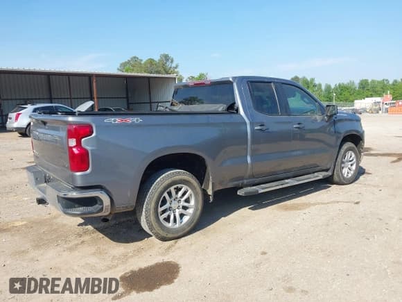 ✅ 2021 Chevrolet Silverado 1500 LT • VIN: 1GCRYJEK1MZ376305 • Lot: 42072134. Wystawiony na IAAI z przebiegiem 31 443 mil. Bezpłatny archiwum sprzedaży aukcyjnych z USA i szczegółowy raport historii pojazdu na DreamBid. Zdjęcie 4.
