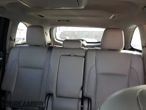 ✅ 2017 Toyota Highlander Limited Platinum • VIN: 5TDYZRFH5HS209186 • Lot: 91299045. Listed on Copart with 119,206 mi. Free auction sales archive from the USA and detailed vehicle history report at DreamBid. Image 10.
