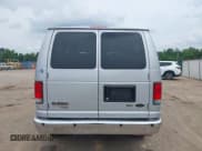 ✅ 2014 Ford Econoline Passenger XL • VIN: 1FBNE3BL4EDA15492 • Lot: 42400143. Wystawiony na IAAI z przebiegiem 91 566 mil. Bezpłatny archiwum sprzedaży aukcyjnych z USA i szczegółowy raport historii pojazdu na DreamBid. Zdjęcie 17.