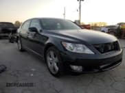 ✅ 2012 Lexus LS 460 L • VIN: JTHGL5EF9C5045346 • Lot: 83184304. Wystawiony na Copart z przebiegiem 73 206 mil. Bezpłatny archiwum sprzedaży aukcyjnych z USA i szczegółowy raport historii pojazdu na DreamBid. Zdjęcie 4.