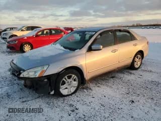 ✅ 2004 Honda Accord LX • VIN: 1HGCM56494A808826 • Лот: 85880164. Опубликован ранее на Copart с пробегом 239 814 миль. Бесплатный доступ к архиву аукционных продаж из США и подробный отчёт об истории автомобиля на DreamBid. Изображение 1.