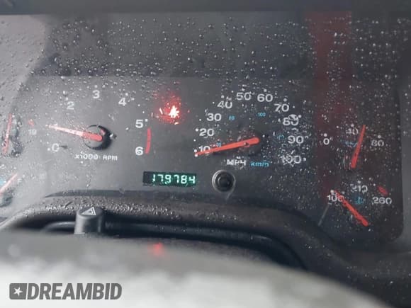 ✅ 2002 Jeep Wrangler Sport • VIN: 1J4FA49S92P722929 • Лот: 43842426. Опубликован ранее на IAAI с пробегом 179 784 миль. Бесплатный доступ к архиву аукционных продаж из США и подробный отчёт об истории автомобиля на DreamBid. Изображение 7.