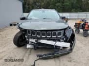 ✅ 2018 Jeep Compass Sport • VIN: 3C4NJCAB9JT186274 • Lot: 89825955. Wystawiony na Copart z przebiegiem 42 539 mil. Bezpłatny archiwum sprzedaży aukcyjnych z USA i szczegółowy raport historii pojazdu na DreamBid. Zdjęcie 5.